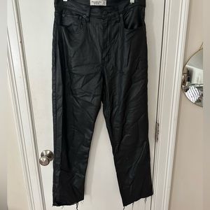 Abercrombie & Fitch The Ankle Straight Ultra High Rise Pant